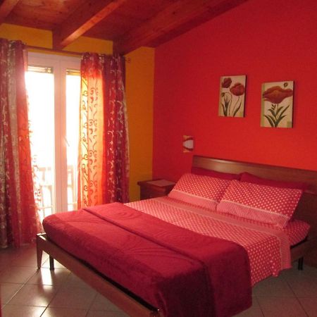 B&B Le Terrazze Isola Di S. Antioco ซานตันตีโอโก ภายนอก รูปภาพ