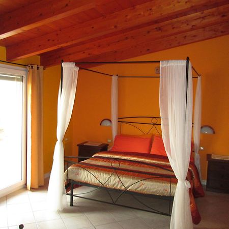 B&B Le Terrazze Isola Di S. Antioco ซานตันตีโอโก ภายนอก รูปภาพ