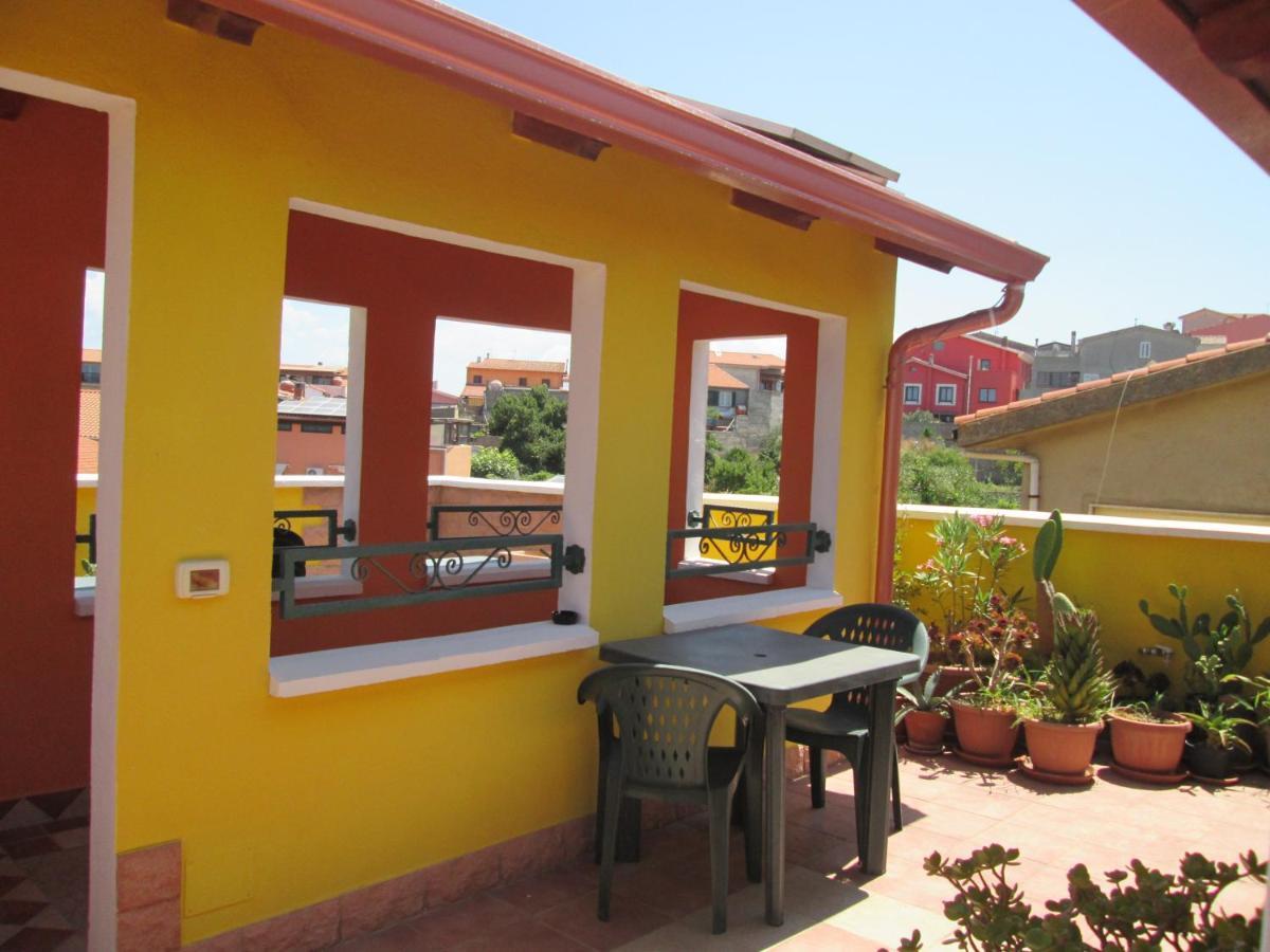 B&B Le Terrazze Isola Di S. Antioco ซานตันตีโอโก ภายนอก รูปภาพ