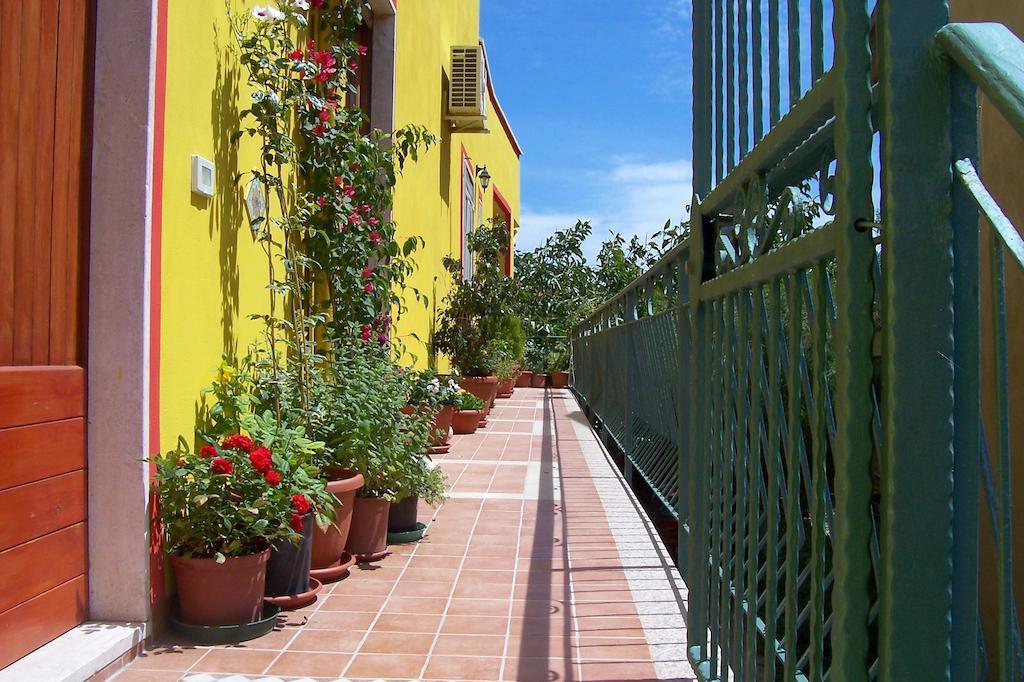 B&B Le Terrazze Isola Di S. Antioco ซานตันตีโอโก ภายนอก รูปภาพ